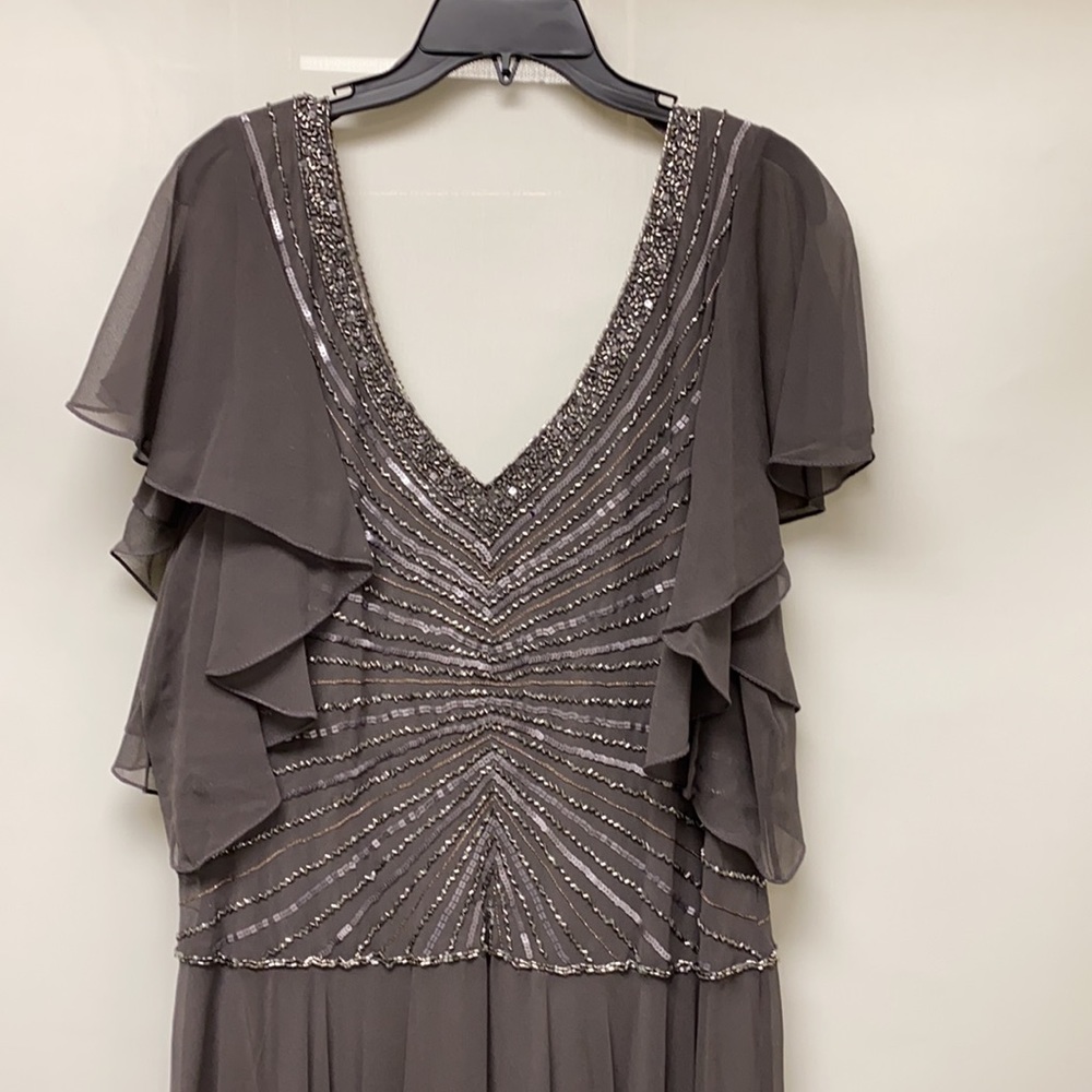 JKARA flutter sleeves fit and flare beaded bodice long gown - Picture 4 of 7
